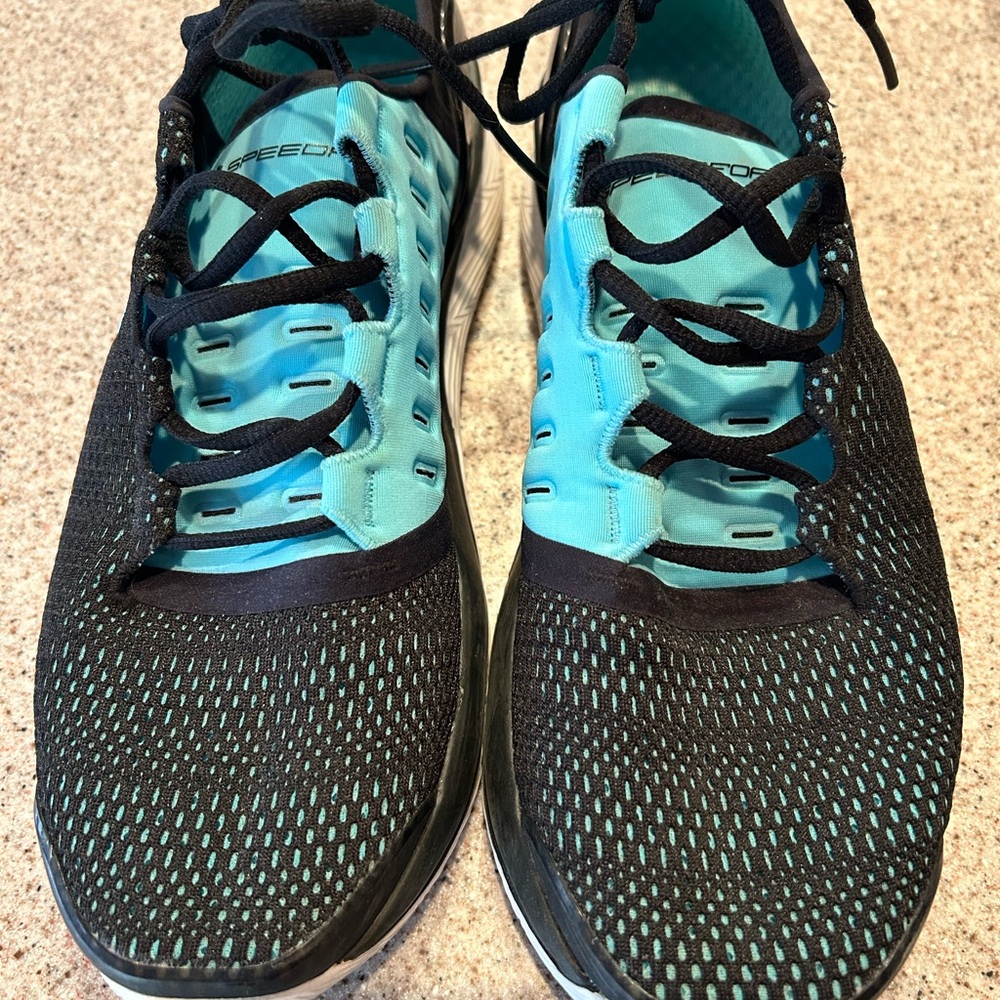 Under Armour Women’s Charged Running Shoes Black/Blue size 11